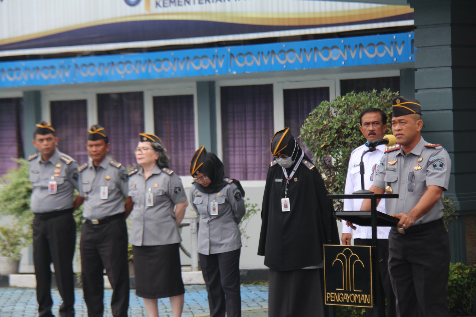 Apel Pagi Pegawai Lapas Kelas IIA Pekanbaru, Kakanwil Tekankan Disiplin dan Deteksi Dini Gangguan Kamtib