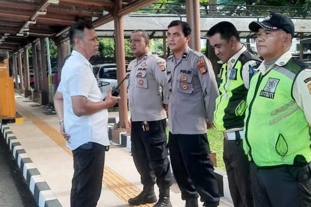 Pemantauan Keamanan Giat Unjuk Rasa Di Kantor Kemendikbud RI