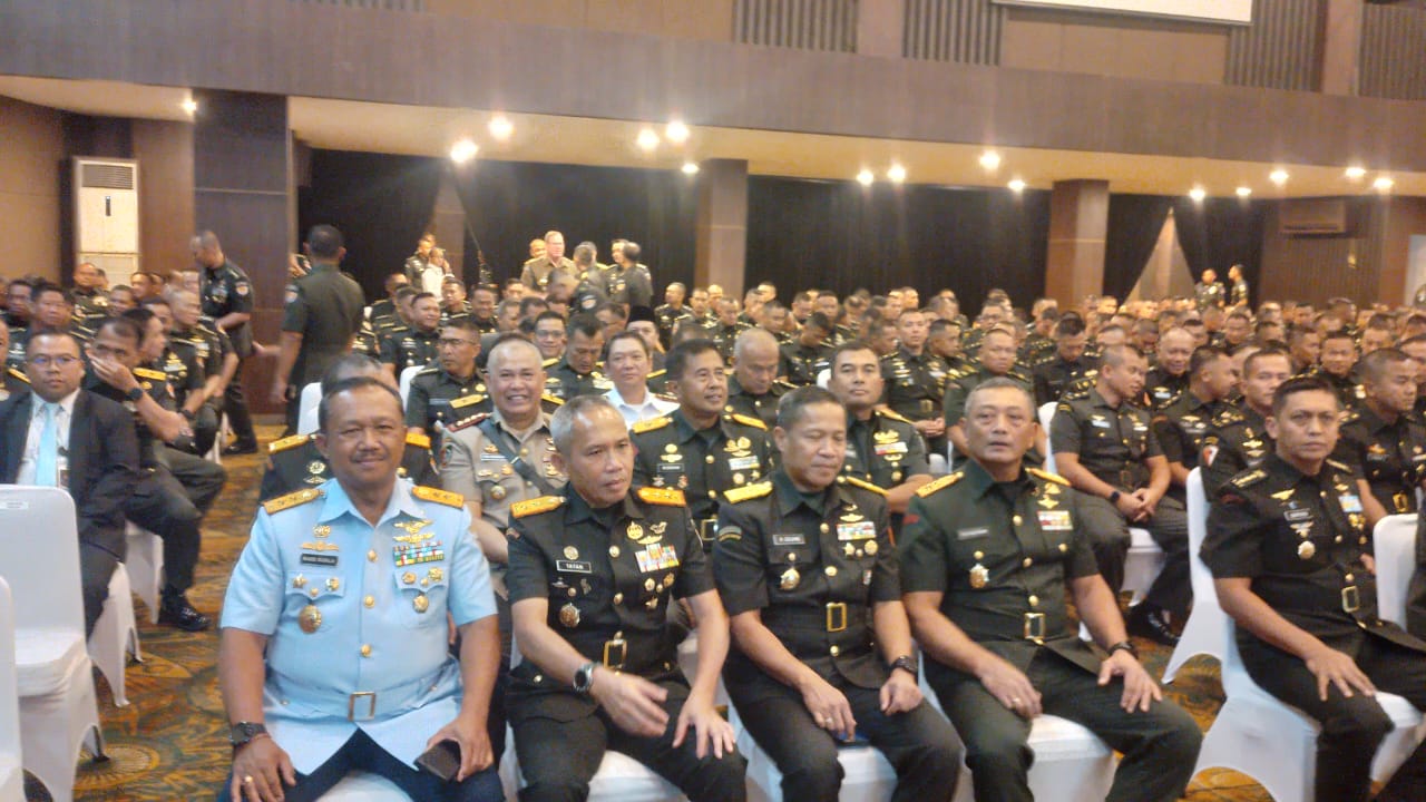 Komandan Lanal Bandung Mewakili Danseskoal Hadiri Upacara Pembukaan Dikreg LXVI Seskoad TA. 2025