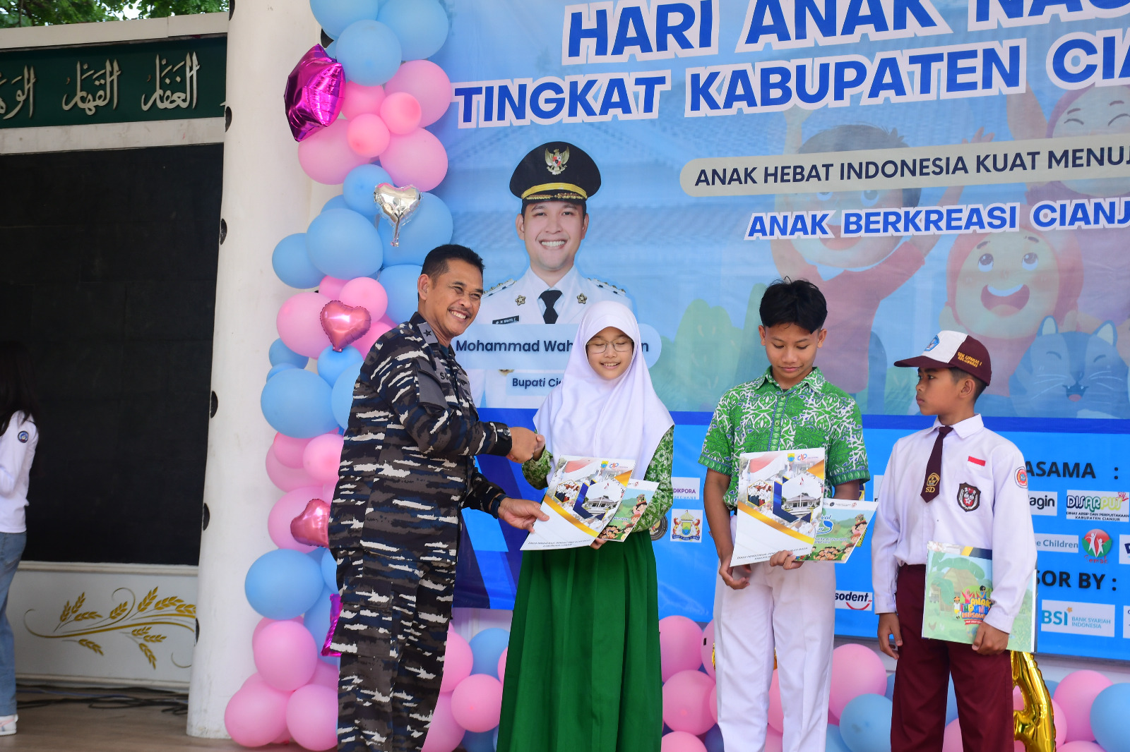 Menjaga Senyum Masa Depan, TNI AL Peringati Hari Anak Nasional Tahun 2025 Melalui Bakti Kesehatan di Cianjur