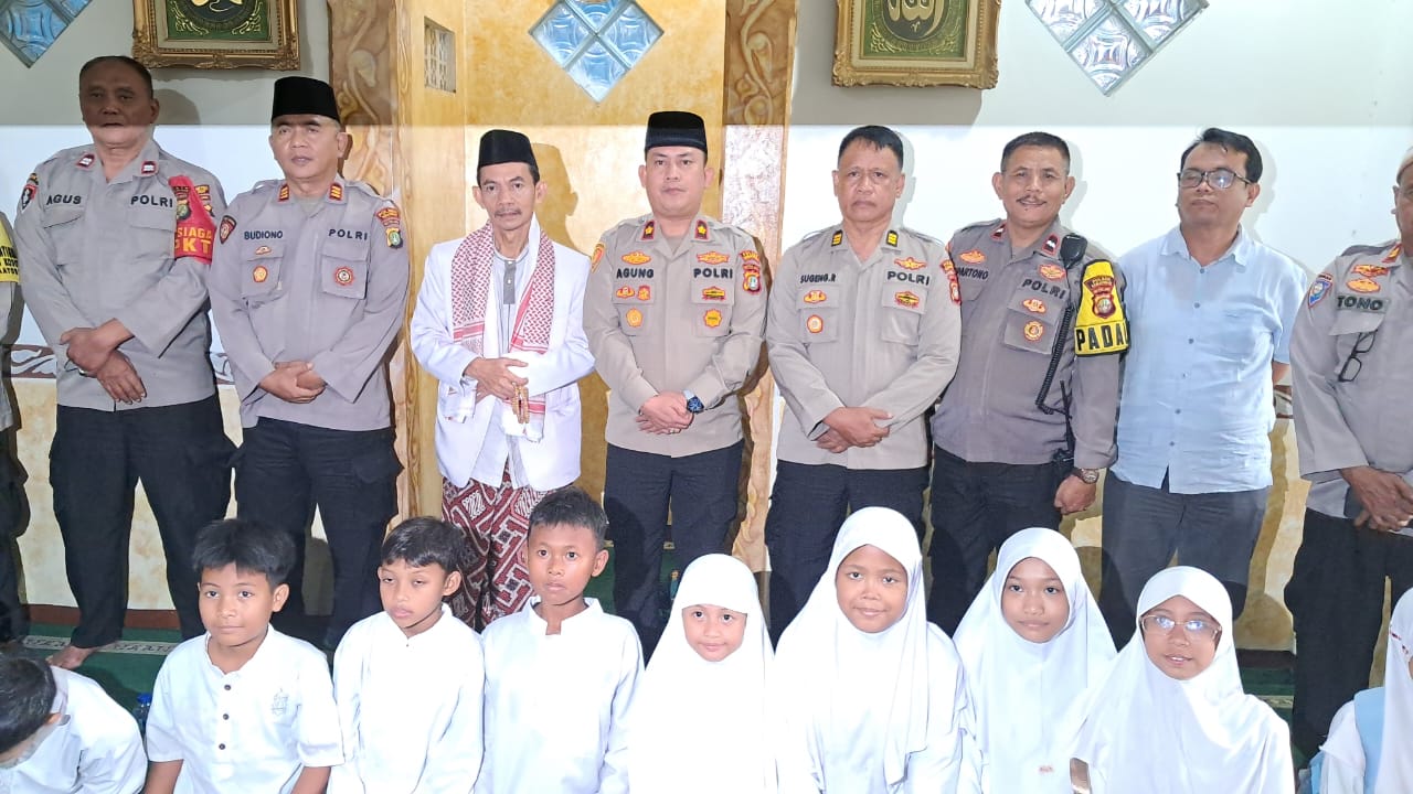 Doa Bersama dan Santunan Anak Yatim di Polsek Kemayoran Sambut HUT RI
