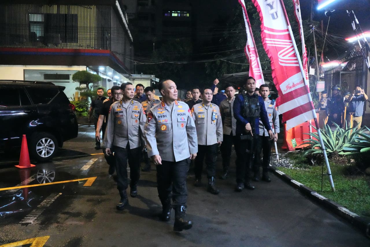 Patroli Skala Besar TNI-Polri untuk Jamin Rasa Aman dan Tertibkan Situasi