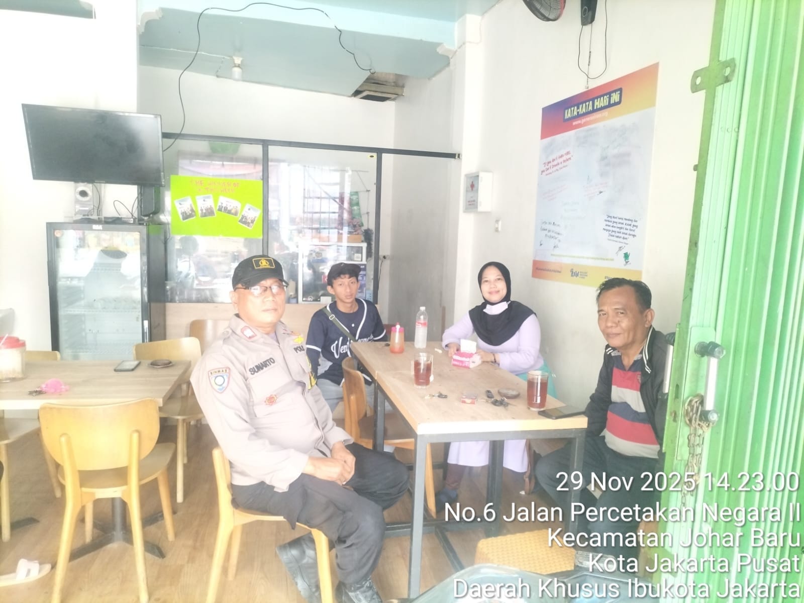 Patroli Dialogis dan Sambang Door to Door di RW 07 Johar Baru, Polisi Ajak Warga Perkuat Keamanan Lingkungan