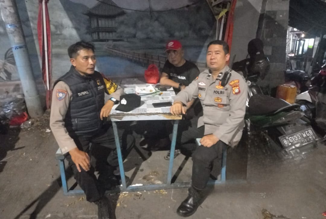 Polisi dan Warga Bersinergi Jaga Perbatasan Kalipasir Tetap Aman Kondusif