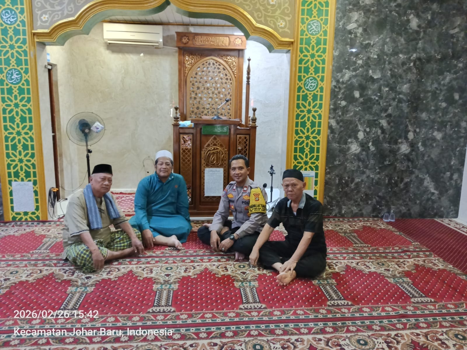 Bhabinkamtibmas Gelar Cooling System dan Sambang Masjid untuk Tingkatkan Keamanan Warga