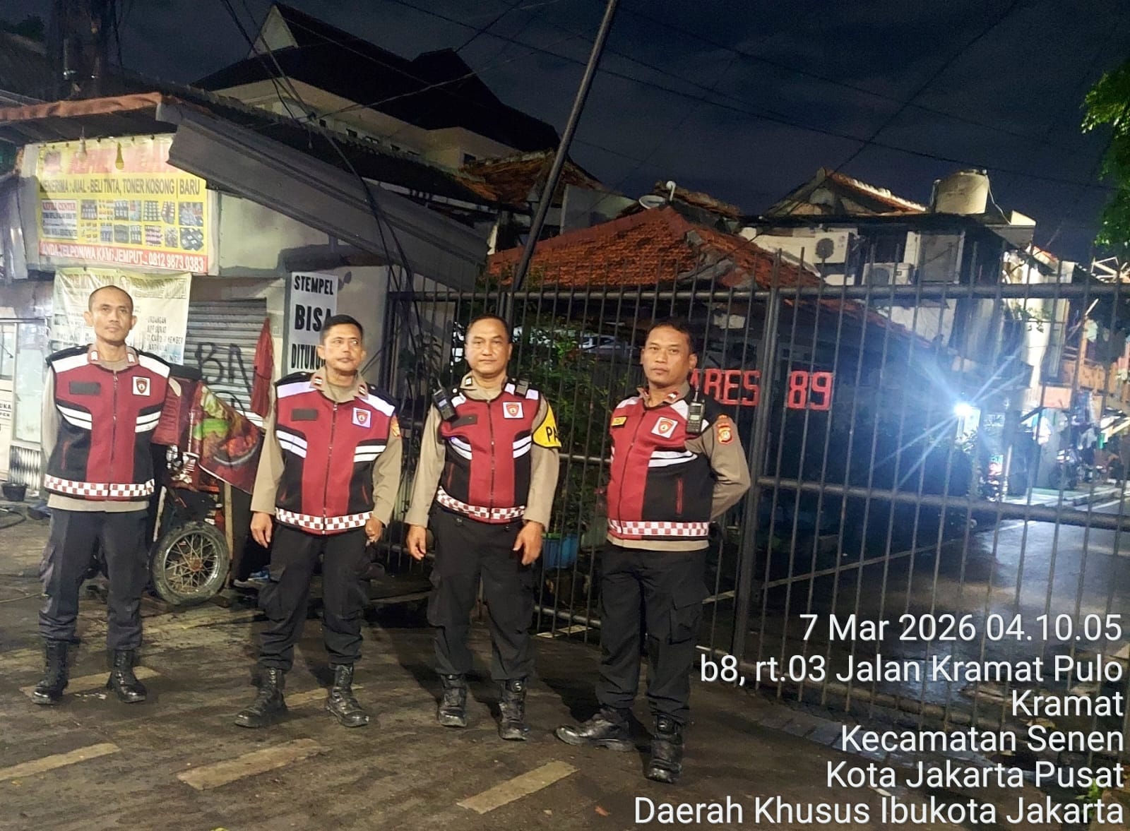 Polisi Patroli Dini Hari di Kramat III Senen, Antisipasi Tawuran Remaja