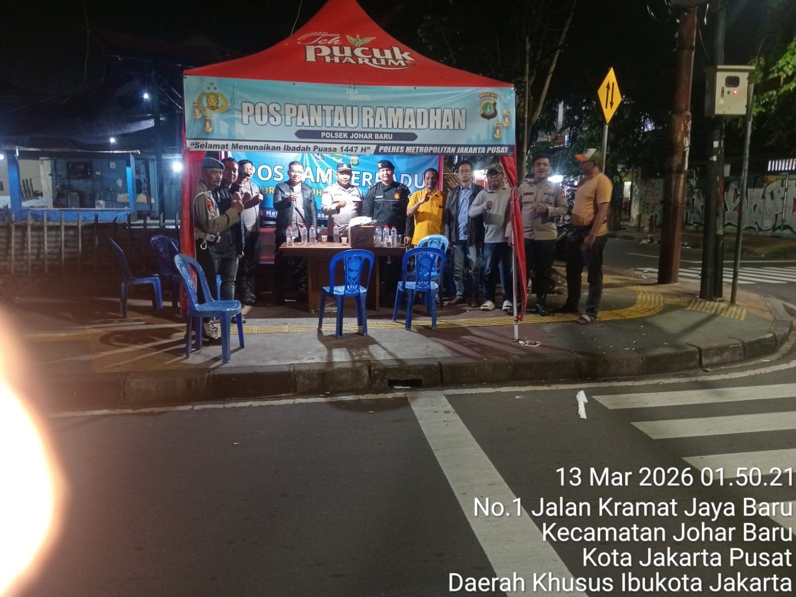 Patroli Tiga Pilar Cek Pos Pantau Ramadhan JOTET, Pastikan Keamanan Warga Johar Baru Jelang Sahur