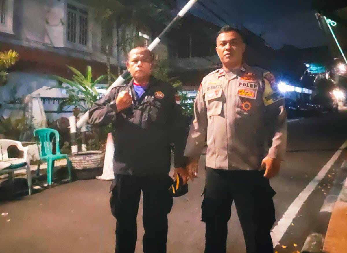 Jaga Keamanan Lingkungan, Bhabinkamtibmas Bendungan Hilir Cek Pos Kamling di Danau Semayang