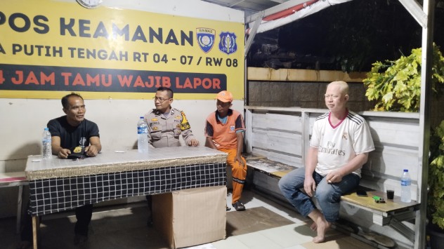 Polri Hadir di Tengah Masyarakat, Perkuat Keamanan Lingkungan Lewat Sambang Satkamling