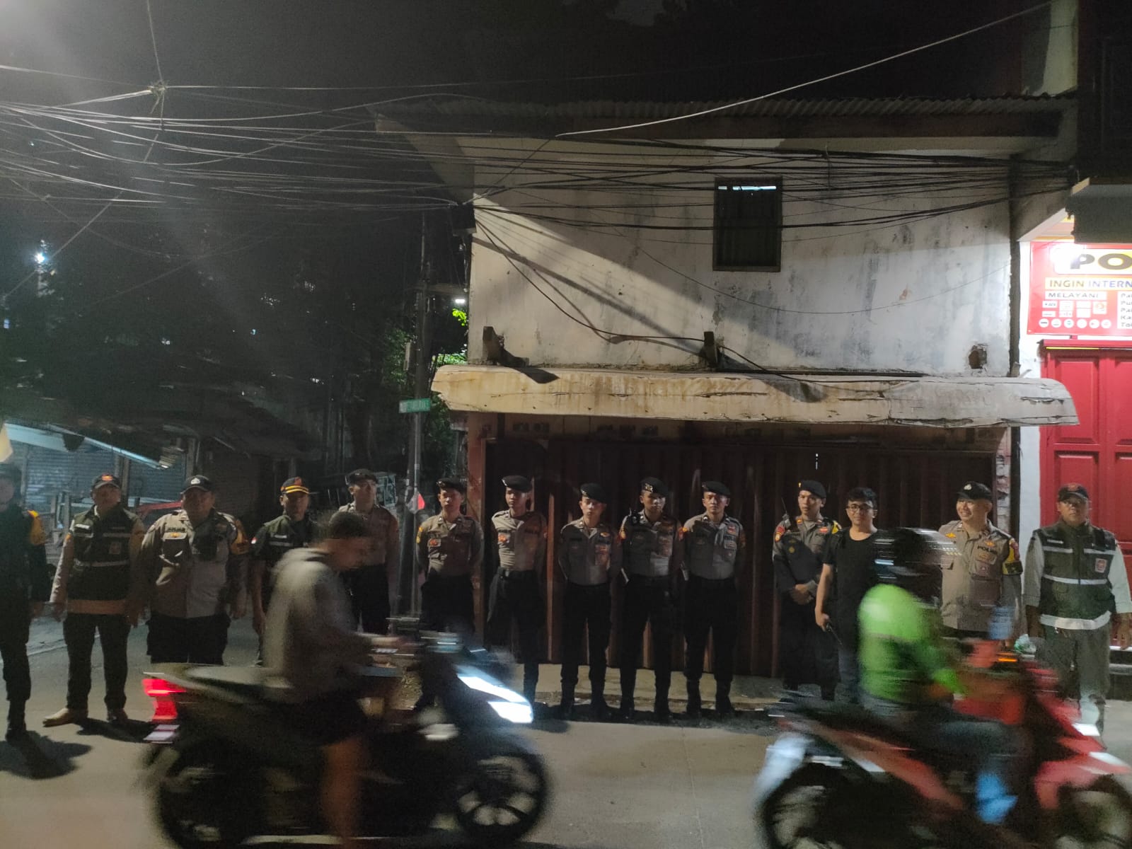 Polsek Metro Tanah Abang Gelar Ops Cipta Kondisi, Puluhan Personel Siaga di Petamburan