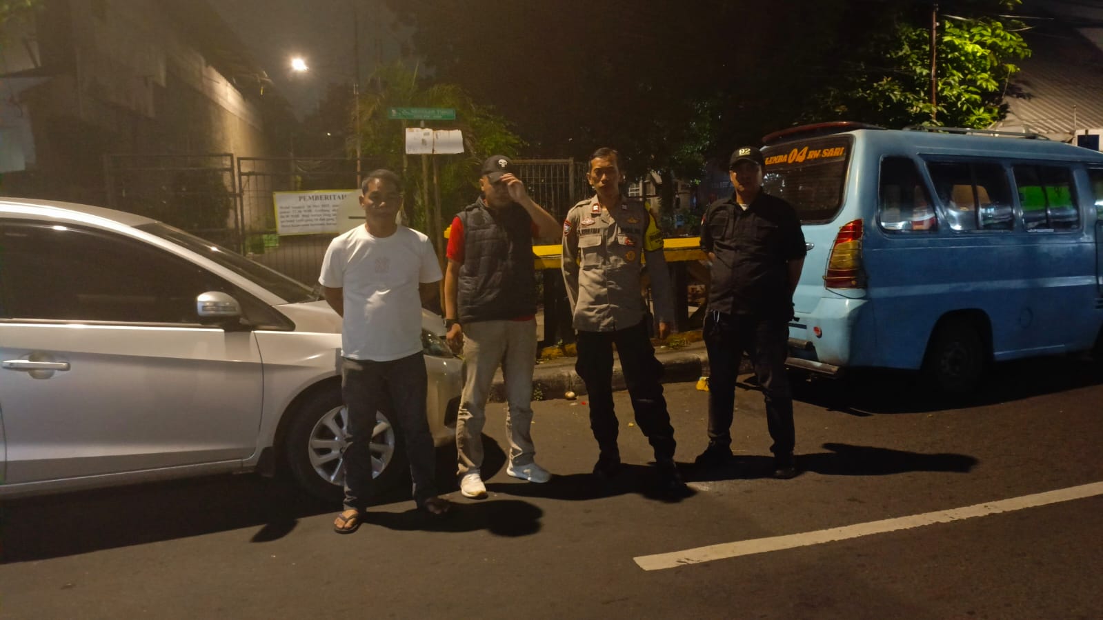 Giat Strong Poin Dan Patroli Bhabinkamtibmas Kel Paseban Antisipasi Gangguan Kamtibmas,