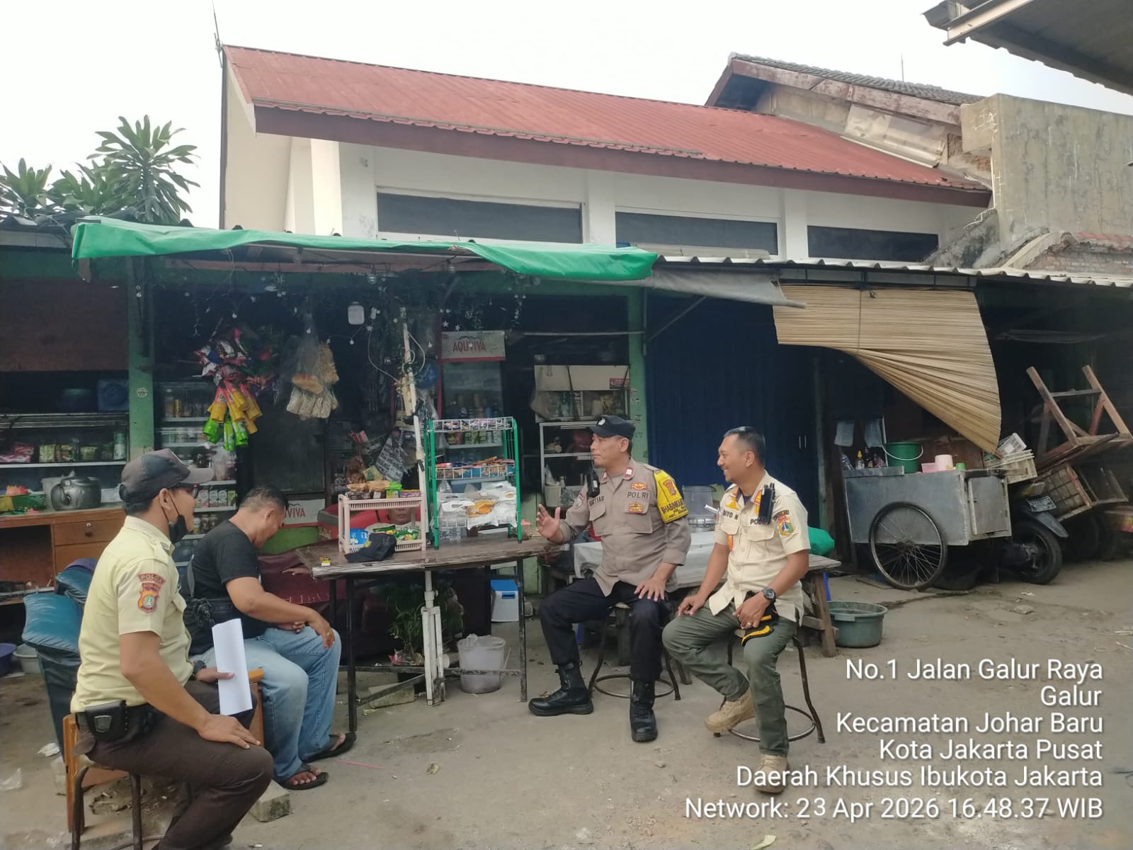 Sisir Pasar Gembrong, Polisi Perkuat Pengawasan dan Ajak Pedagang Jaga Keamanan