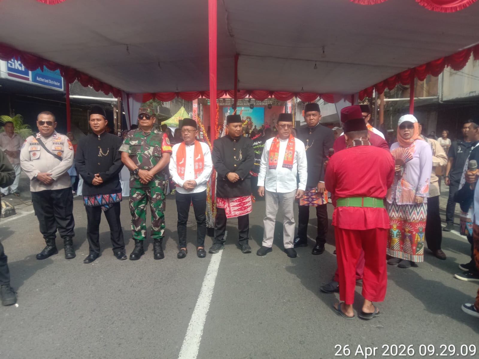 Polisi Amankan Halal Bihalal Nyorog Betawi di Sawah Besar, Lalu Lintas Tetap Lancar