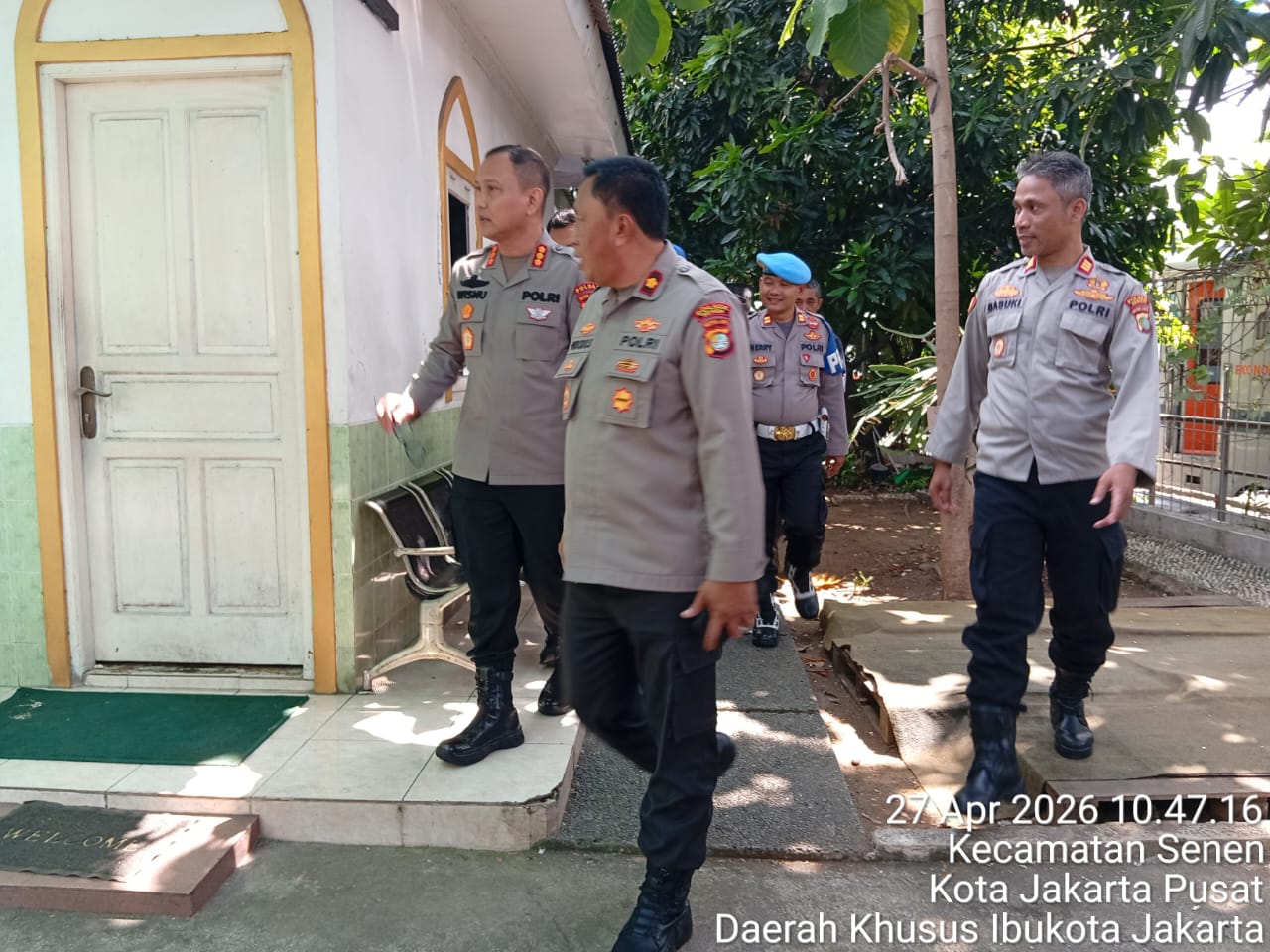 Pengecekan Latja Siswa SPN di Polsek Senen, Ka SPN PMJ Pastikan Kesiapan dan Disiplin Peserta