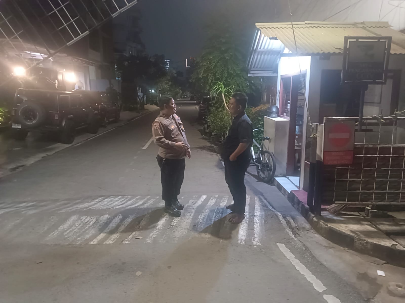 Polisi Hadir di Tengah Warga, Sambang Satkamling Ciptakan Rasa Aman di Cempaka Putih