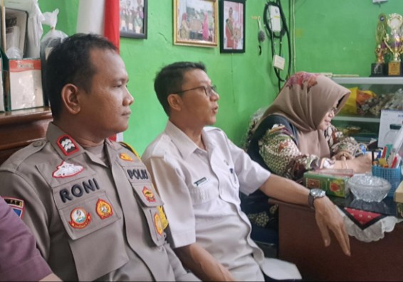 Hangatnya Silaturahmi Tiga Pilar di Rawasari, Warga dan Polisi Perkuat Sinergi Jaga Lingkungan