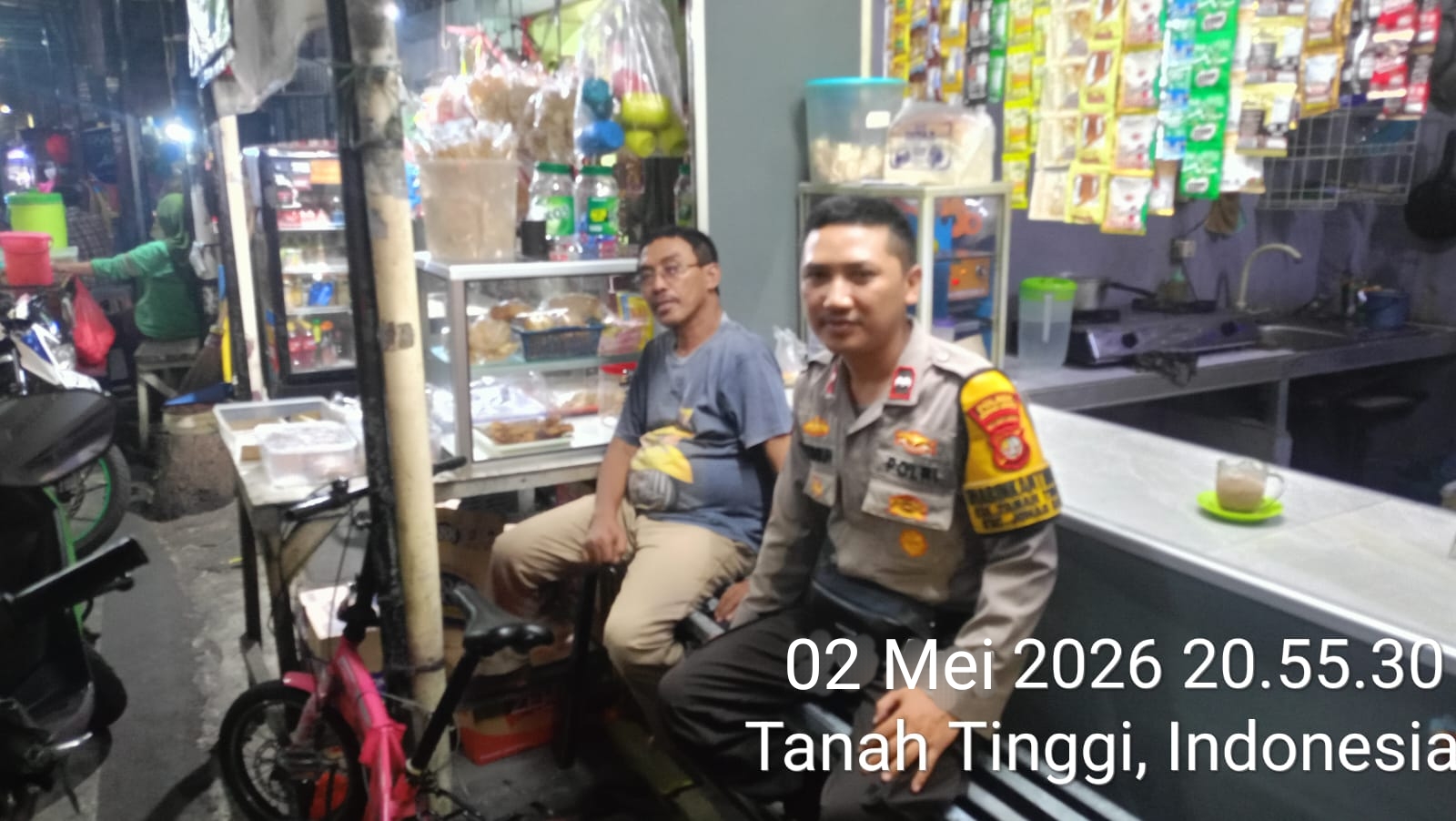 Malam Intensifkan Sambang Satkamling RW 02 Tanah Tinggi, Nongkrong Malam Dibubarkan Humanis