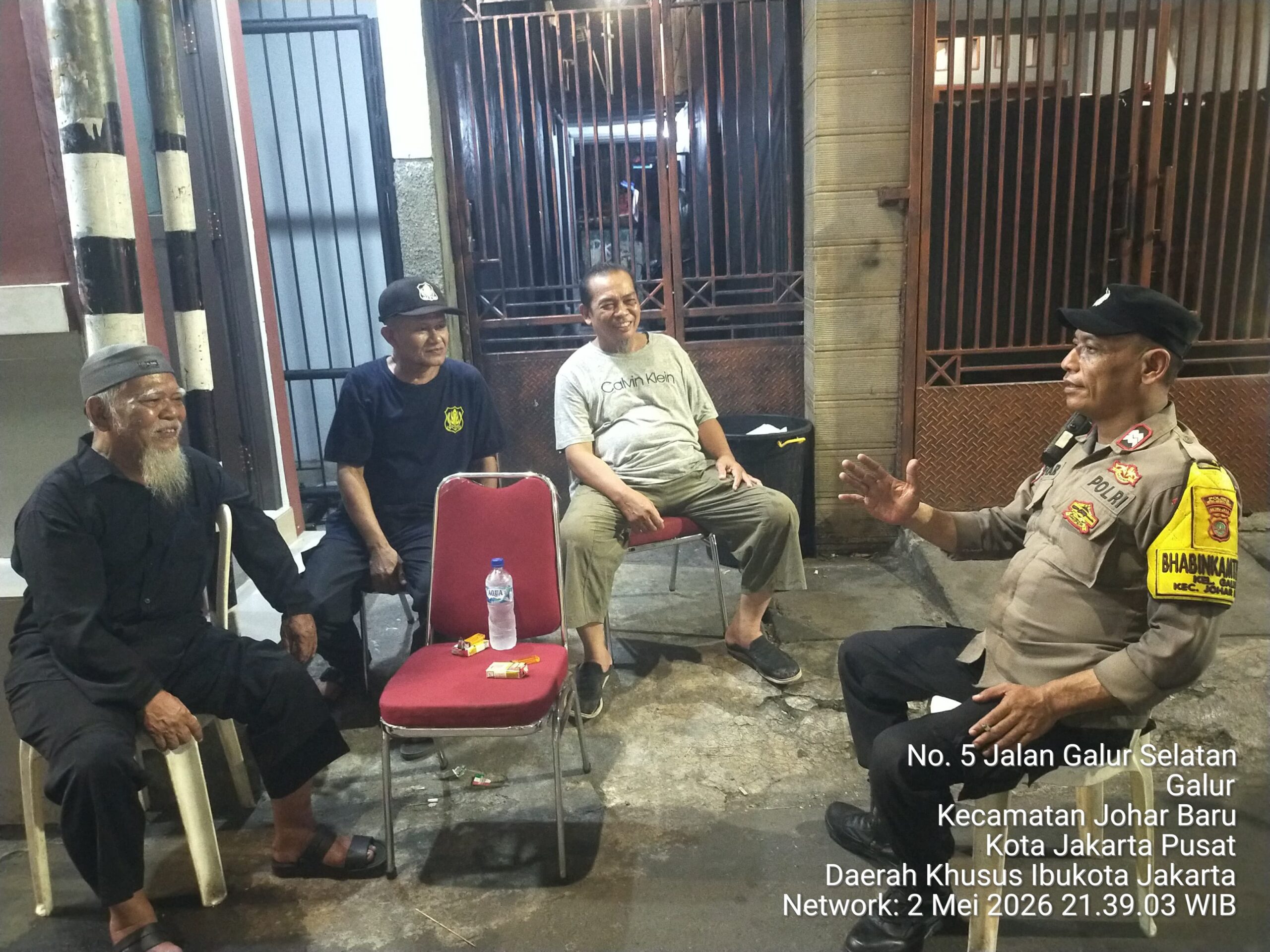 Patroli dan Sambang Pos Kamling RW 01 Galur, Polisi Perkuat Kewaspadaan Warga