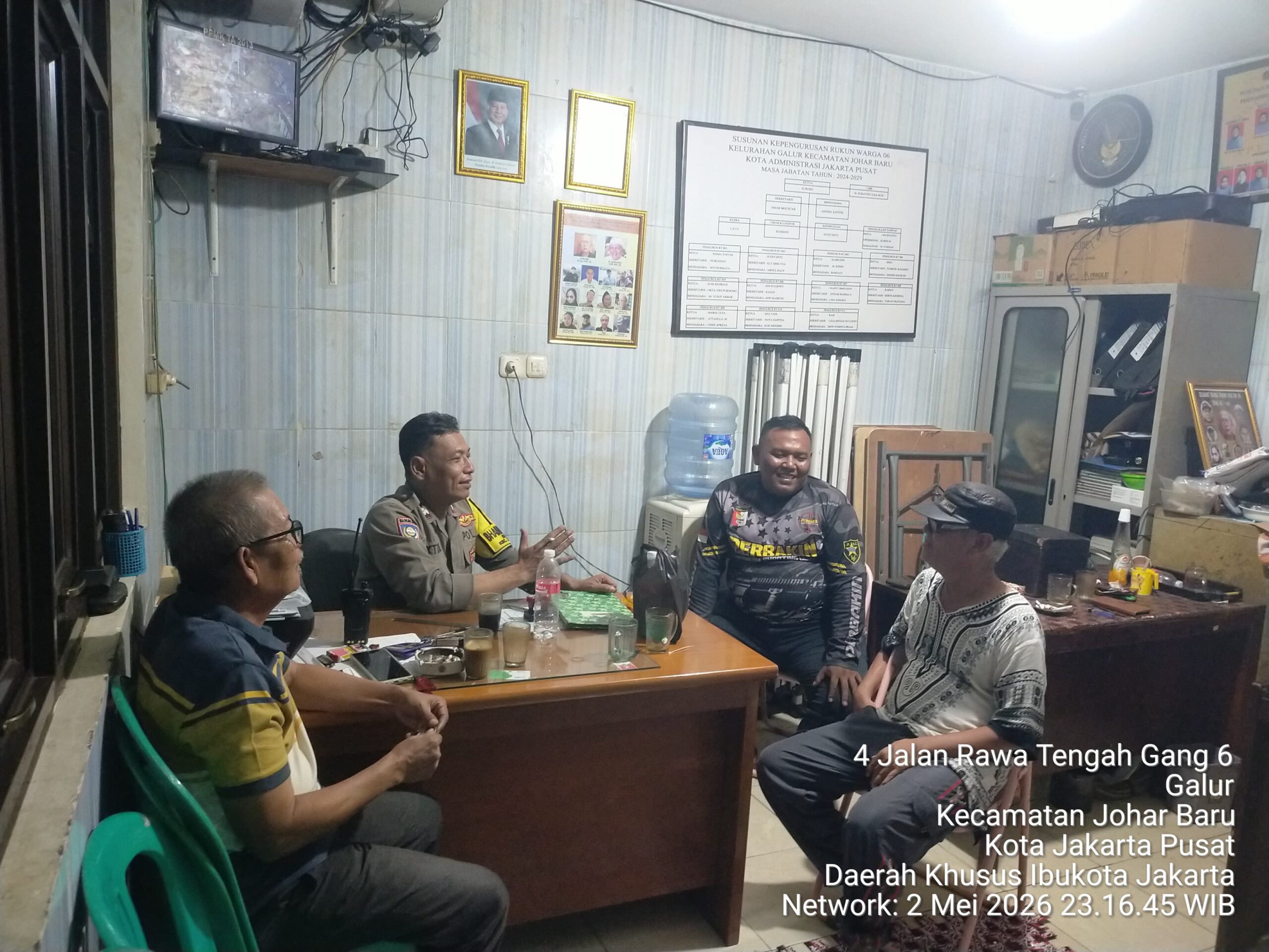 Sambang Pos Kamling RW 06 Galur, Polisi Perkuat Sinergi dan Imbau Warga Aktif Jaga Kamtibmas
