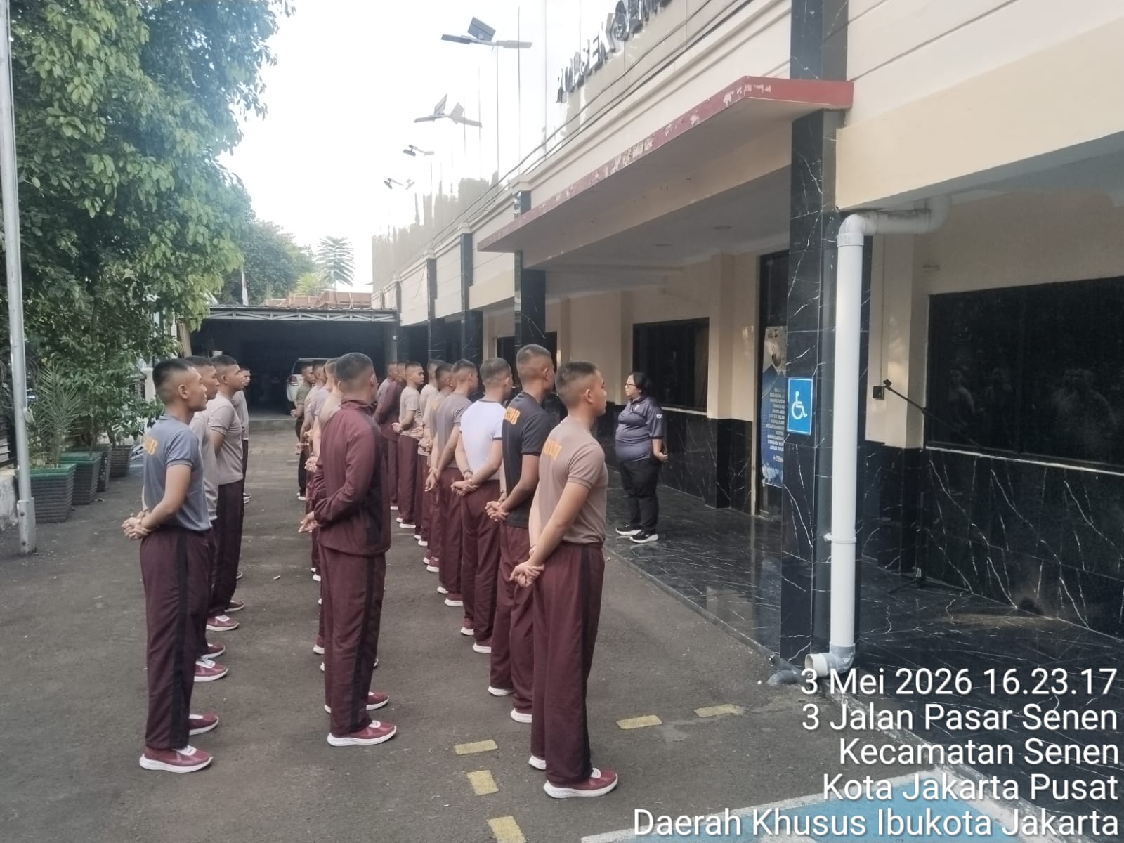 Tim Dokes SPN Polda Metro Jaya Lakukan Pengecekan Kesehatan Siswa Latja