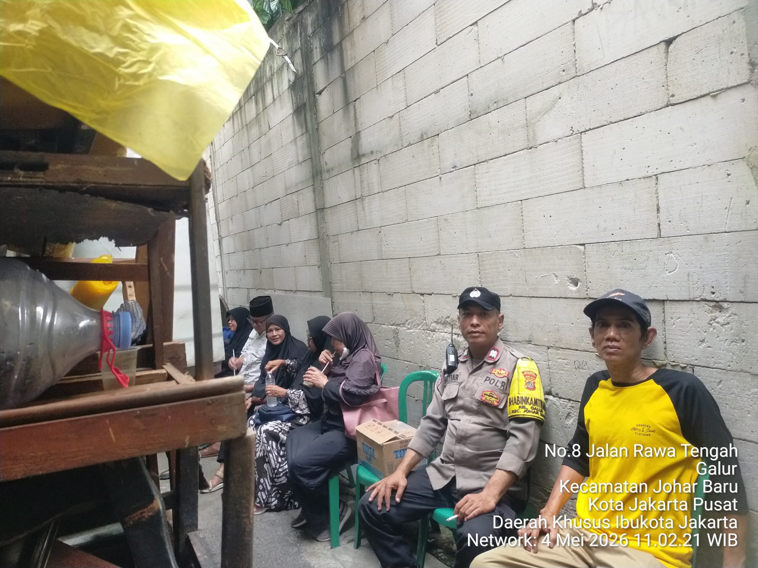Sambang dan Takziah Warga, Polisi Perkuat Empati dan Pesan Kamtibmas di Galur