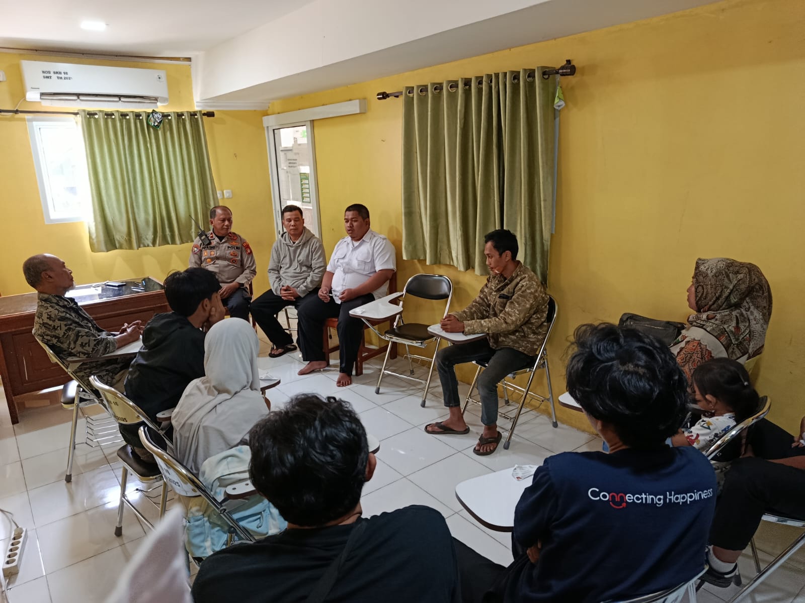 Sambang Humanis di SKB 16, Polsek Cempaka Putih Perkuat Sinergi Cegah Gangguan Kamtibmas
