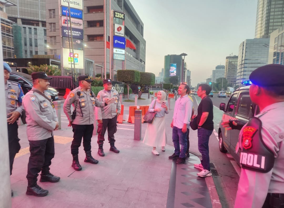 Patroli Humanis Menteng, Polisi Ajak Warga Waspada Kejahatan Jalanan
