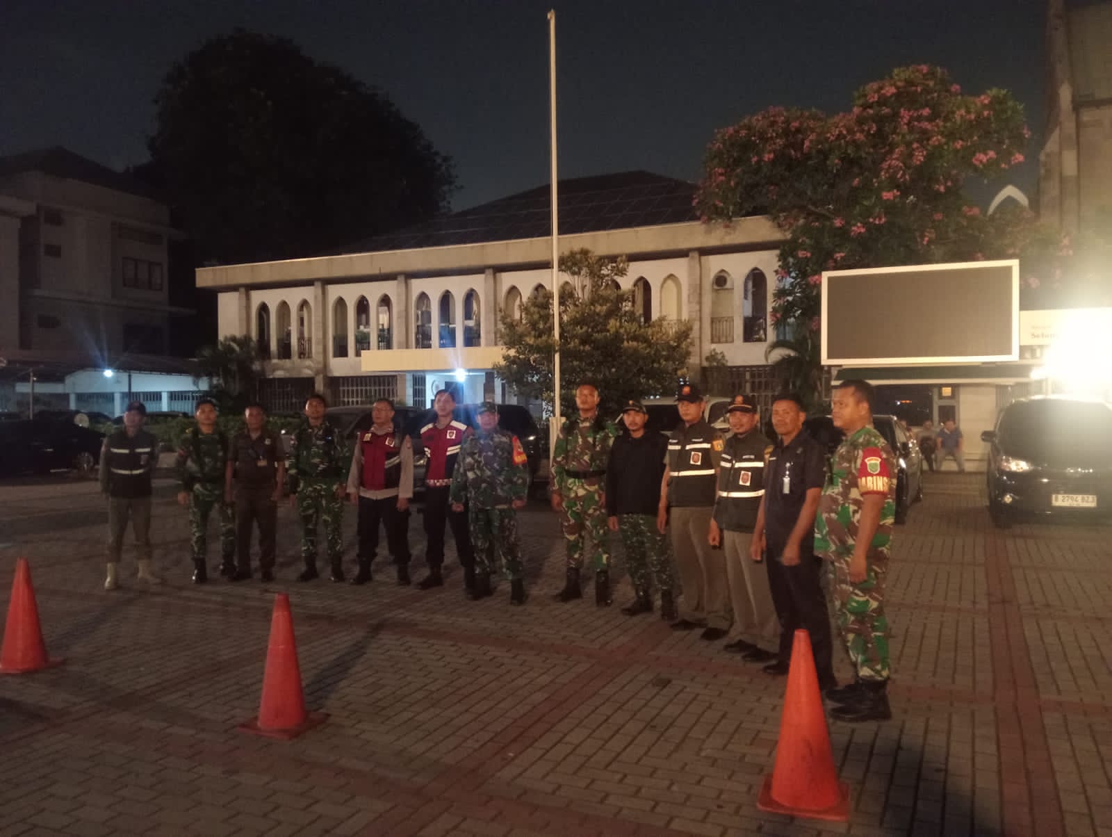 Patroli Komduk Tiga Pilar Perkuat Keamanan Malam di Sawah Besar