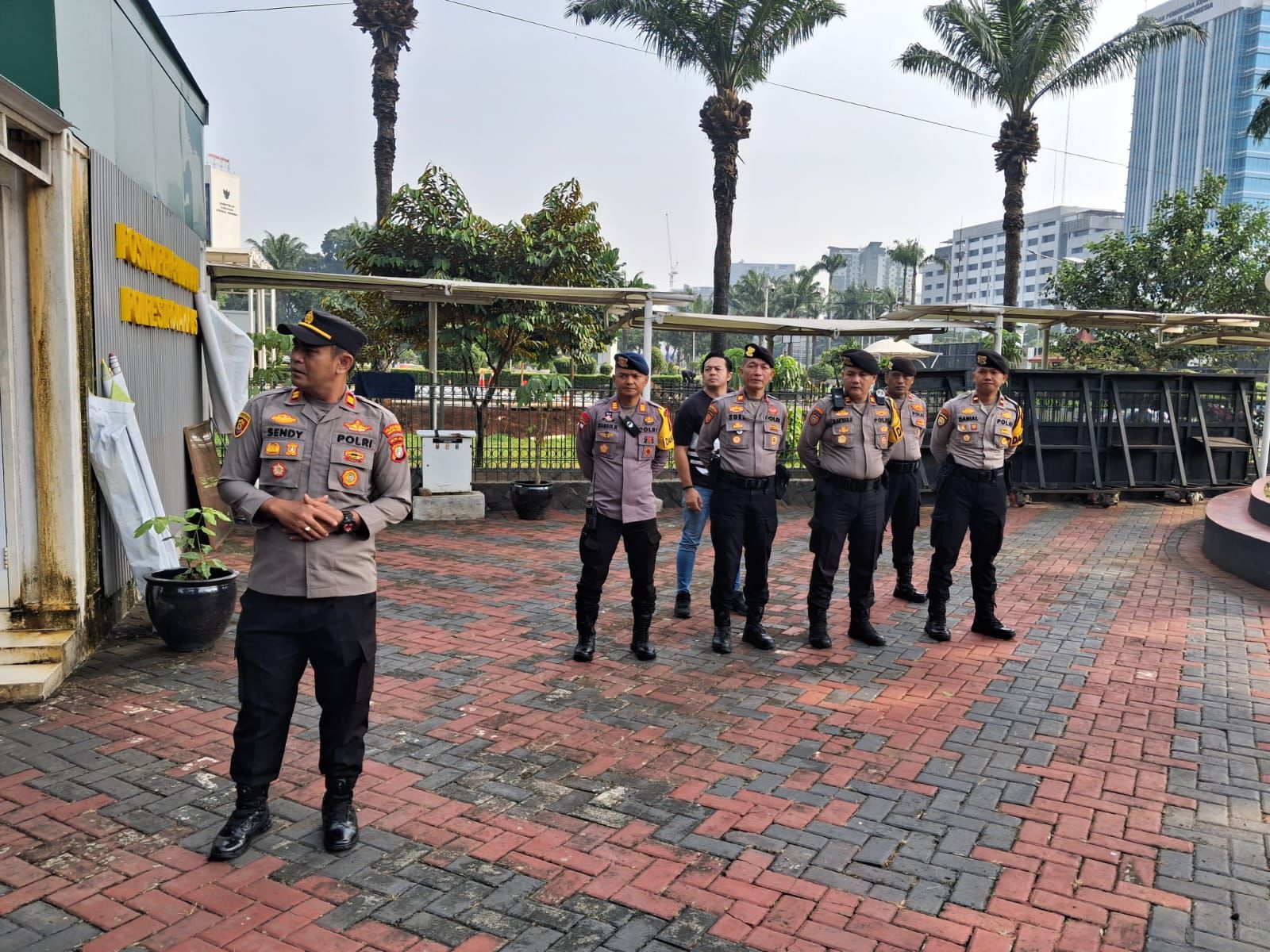 Polisi Siagakan 269 Personel untuk Amankan Aksi Unjuk Rasa di Gedung DPR RI