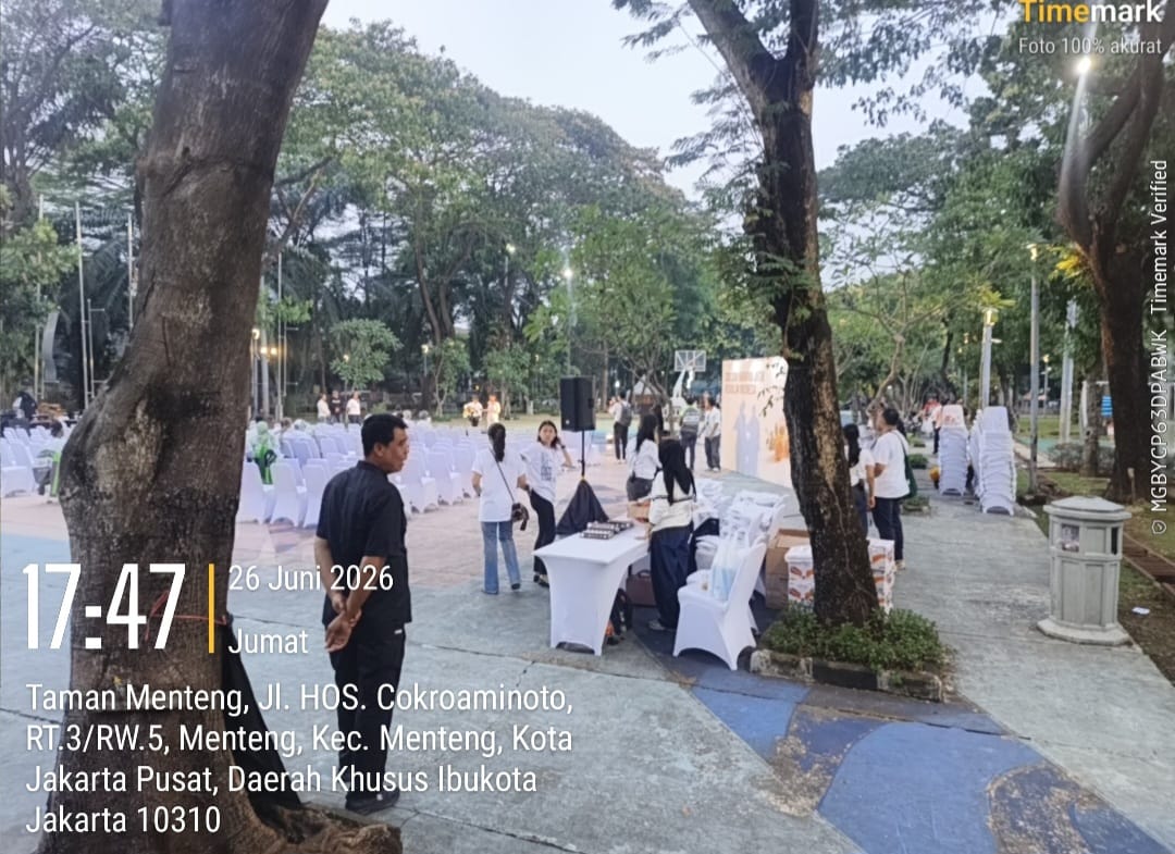 Polsek Metro Menteng Kawal Malam Solidaritas Keluarga di Taman Menteng, Kegiatan Berlangsung Aman dan Kondusif