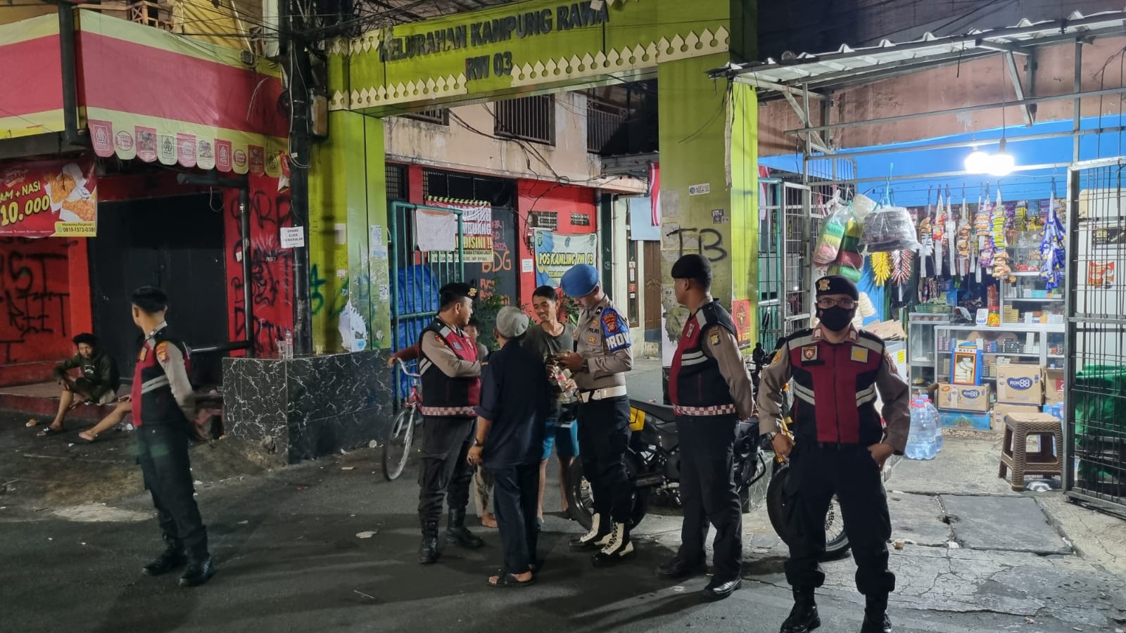 Patroli Mobile dan Strong Point, Polsek Johar Baru Cegah Dini Tawuran dan Kejahatan Jalanan