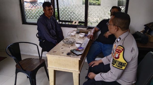Lewat Sambang Dialogis, Polsek Cempaka Putih Bangun Kepedulian Warga terhadap Keamanan Lingkungan