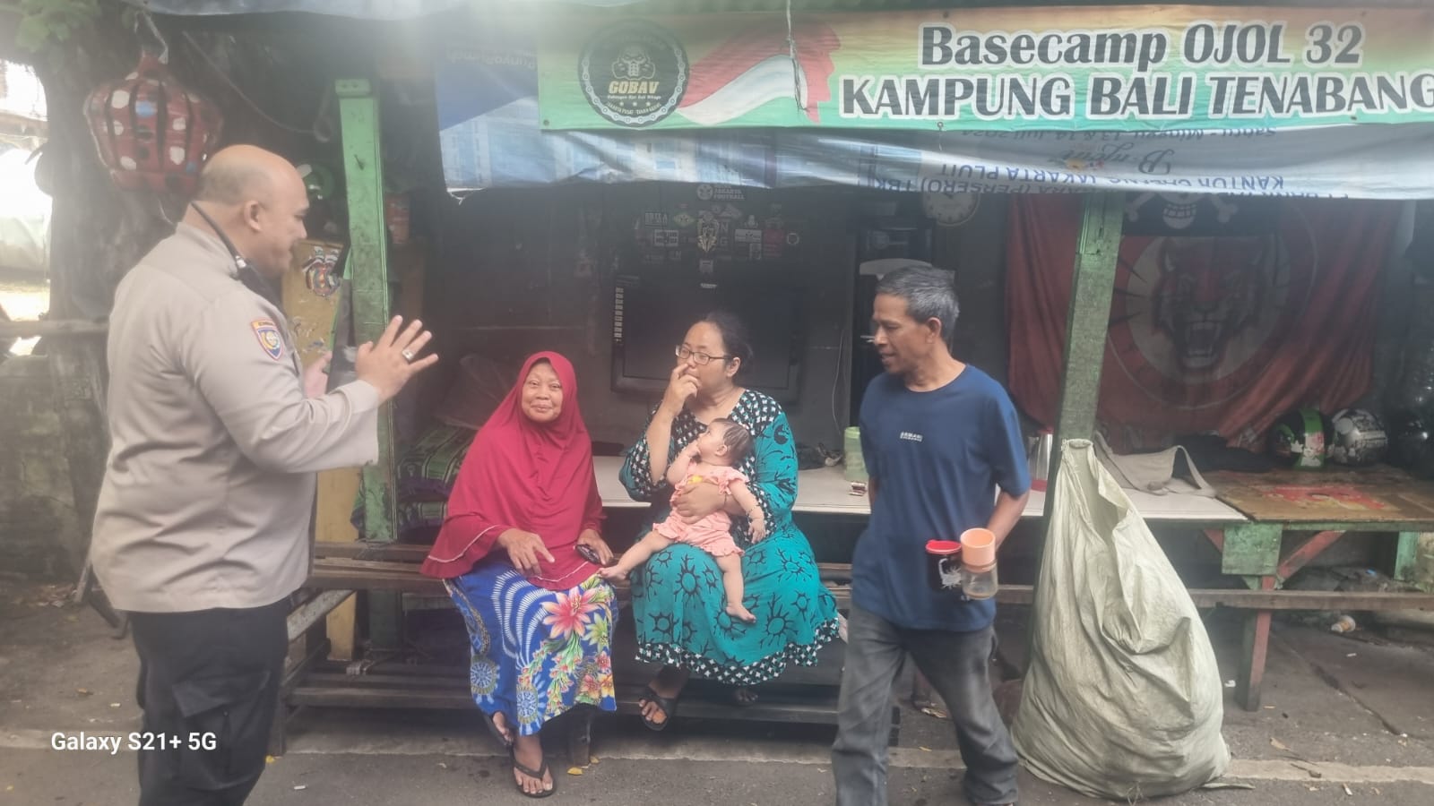 Bhabinkamtibmas Kelurahan Kampung Bali Intensifkan Sambang Warga, Edukasi Bahaya Narkoba dan Pencegahan Tawuran di RW 10