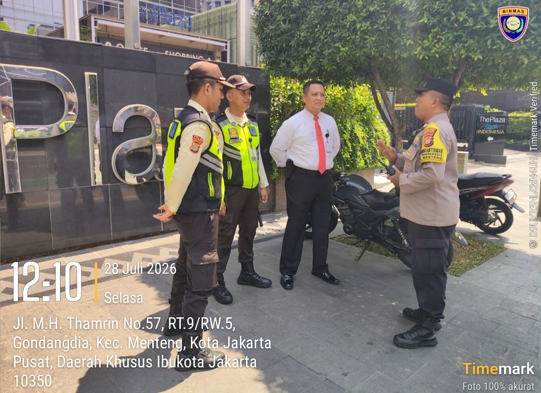 Bhabinkamtibmas Gondangdia Perkuat Sinergi Keamanan di The Plaza Office Tower