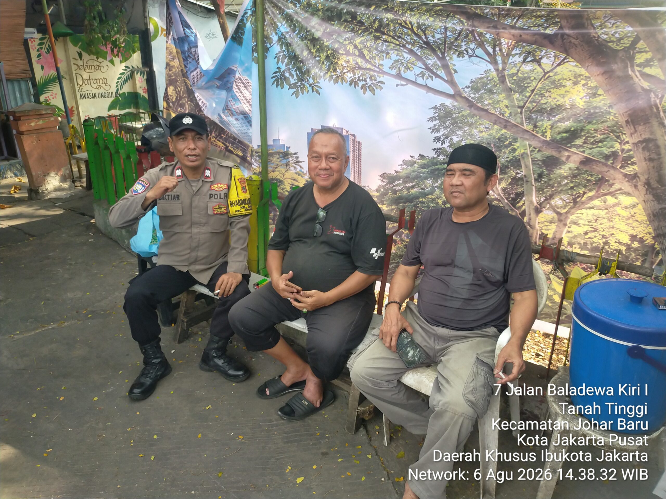 Sambang dan Cooling System, Polsek Johar Baru Ajak Warga Galur Perkuat Kamtibmas