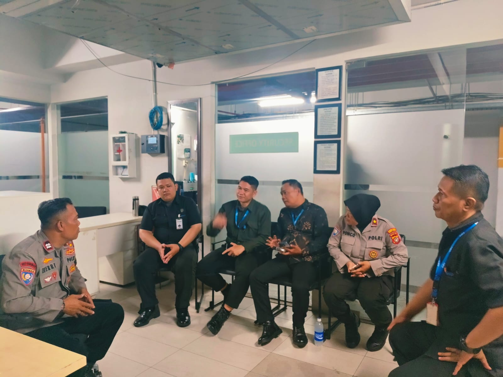 Jaga Jakarta On The Spot, Polsek Metro Tanah Abang Sampaikan Pesan Kamtibmas di Gedung Menara BNI