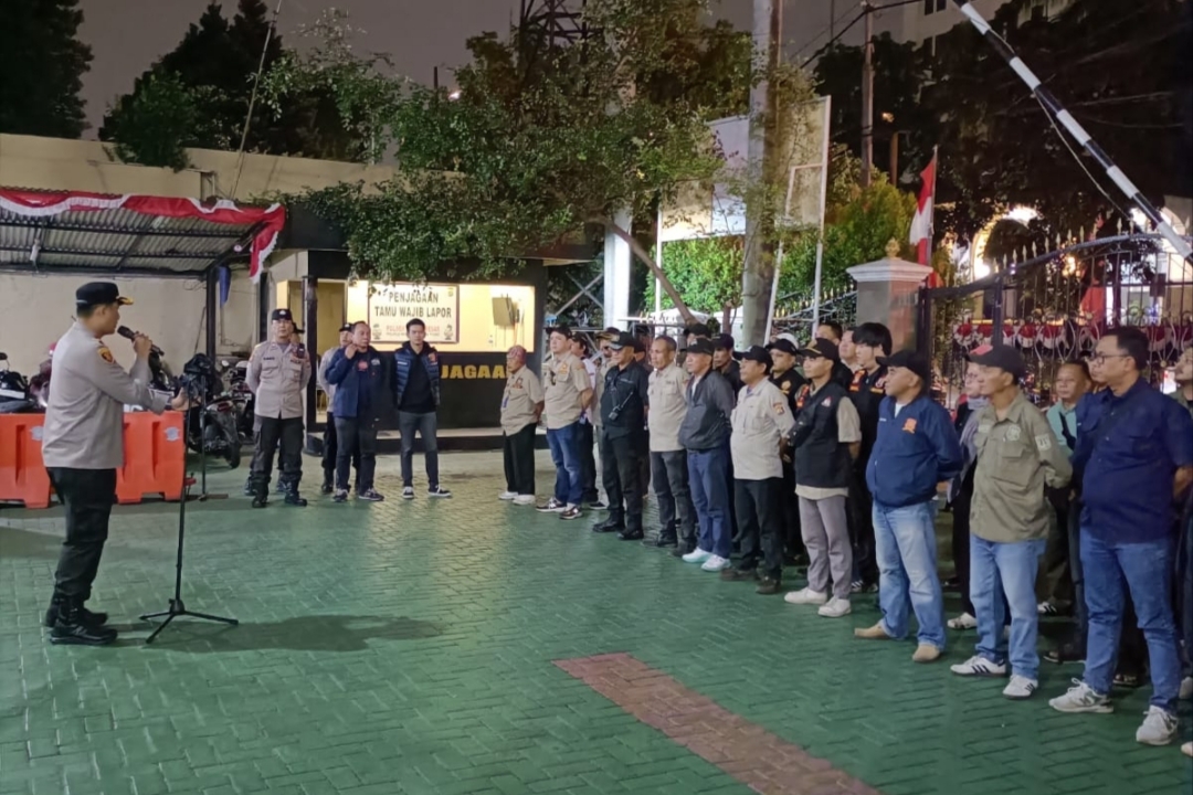 Kapolsek Sawah Besar Pimpin Patroli Mobile Gabungan, Cegah Gangguan Kamtibmas Malam Minggu