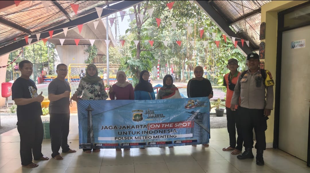 Jaga Jakarta On The Spot, Polisi Sambangi RPTRA Probolinggo dan Ajak Warga Cegah Kejahatan