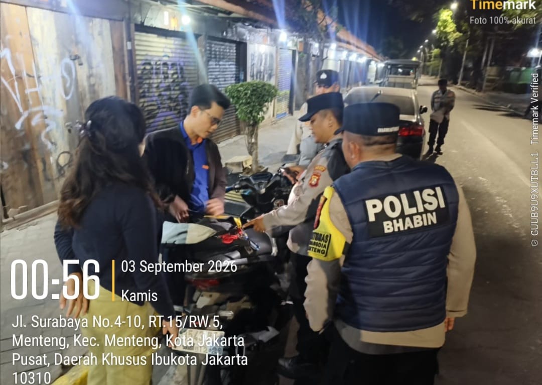 Cegah Kejahatan Jalanan, Polsek Metro Menteng Razia Pengendara di Jalan Surabaya