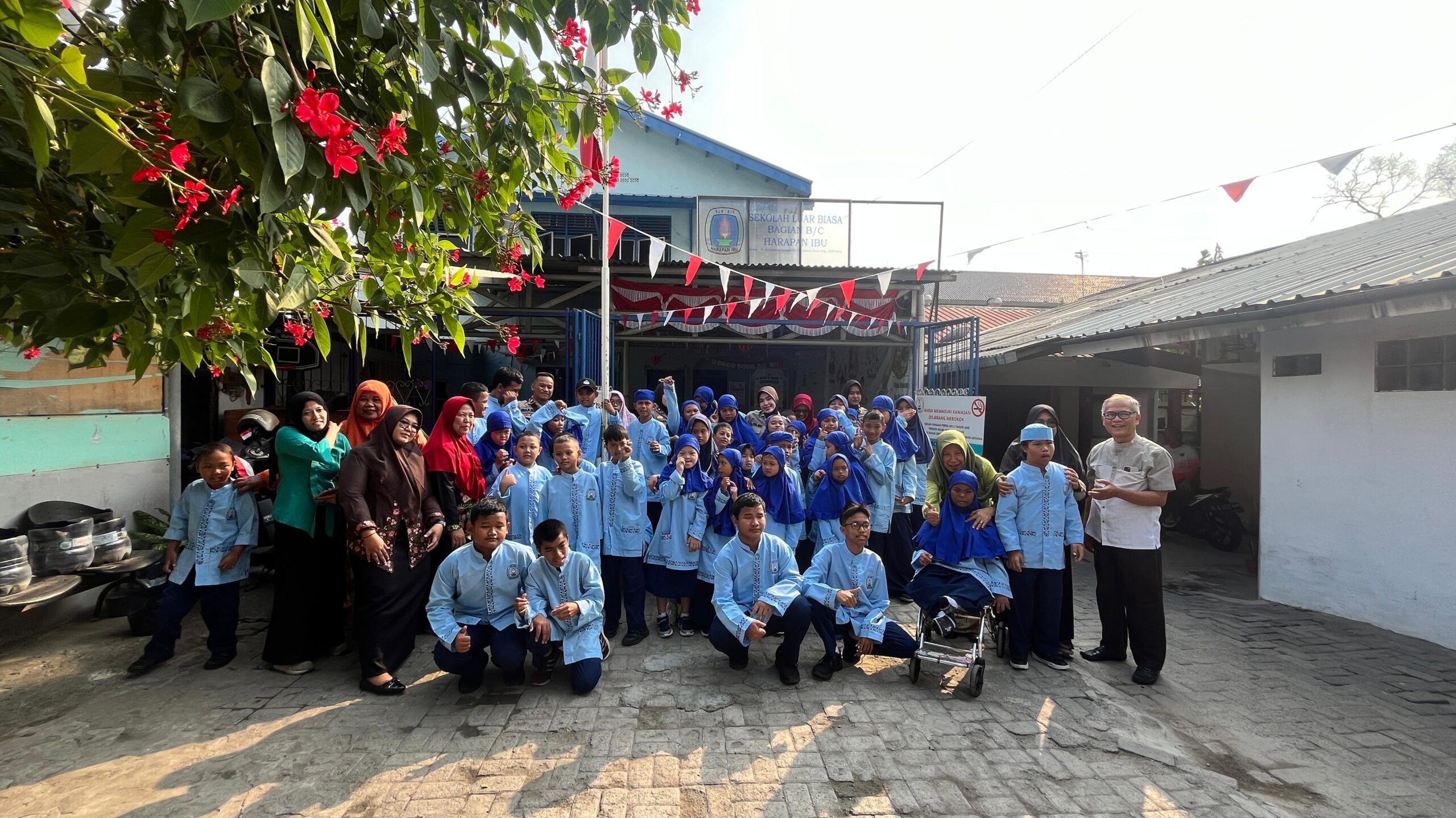 Polwan Jaga Jakarta Tebar Kepedulian, Hadirkan Senyum dan Semangat bagi Anak-anak Istimewa