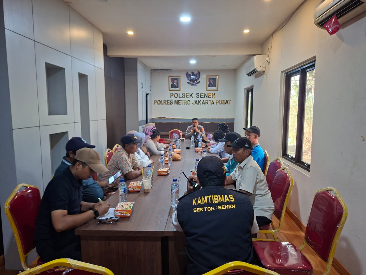 Polsek Senen Perkuat Sinergi dengan Warga Lewat Pembinaan Sabuk Kamtibmas