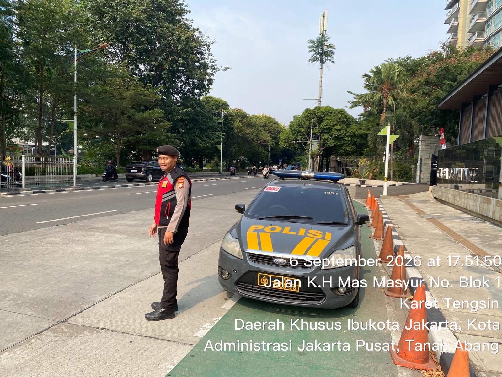 Cegah Kejahatan Jalanan, Patko 1052 Polsek Metro Tanah Abang Gelar Strong Point di Karet Bivak