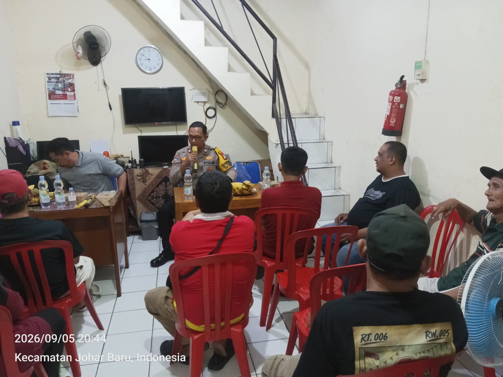 Pertemuan Rutin RW 05 Kampung Rawa, Polisi Ajak Warga Jaga Kondusivitas dan Waspada Provokasi